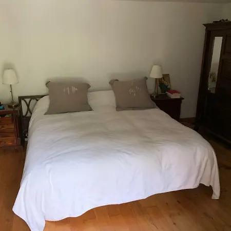 Semesterbostad Finca Los 4 Robles. Villaviciosa (Asturias)