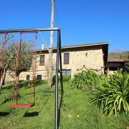 Finca Los 4 Robles. Semesterbostad Villaviciosa (Asturias)
